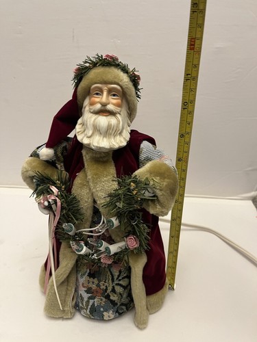 Clásicos navideños animados iluminados Papá Noel 11” árbol topper victoriano - Imagen 5 de 9