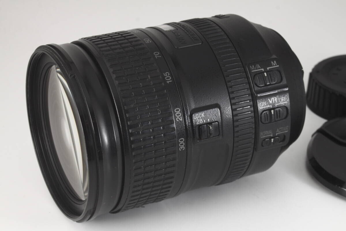 【美品】AF-S NIKKOR 28-300mm f/3.5-5.6G EDVR Amazon.com: Nikon AF-S NIKKOR 28-300mm f/3.5-5.6G ED VR Lens