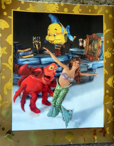 DISNEY ON ICE presents The Little Mermaid Oversized Program 1998 Skating Ariel - Picture 4 of 4