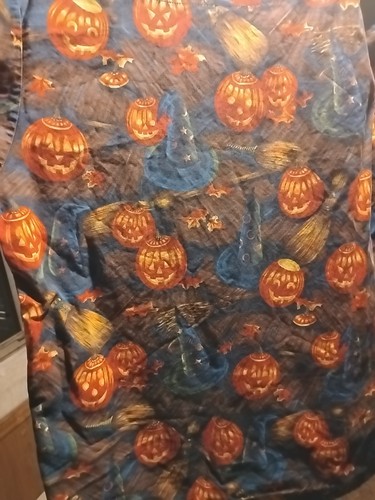 Landau Halloween Scrub Top Pumpkins And Brooms Size Medium - Picture 2 of 3