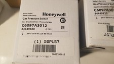 HONEYWELL C6097A3012 GAS PRESSURE SWITCH 120/240 VAC 1/4" NPT PIPE MANUAL RESET