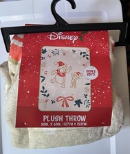 Disney Winnie the Pooh and Piglet 50 x 60 Holiday Plush Throw New