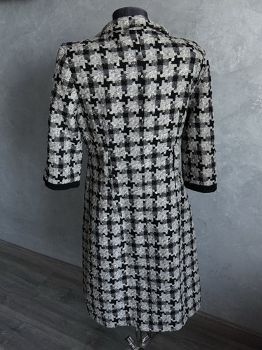 Vintage Chanel Wool Tweed Coat Size 6 - Picture 10 of 12