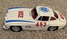 1/18 BBURAGO 1954 MERCEDES BENZ 300 SL 452 WHITE CLEAN LOOSE NO BOX