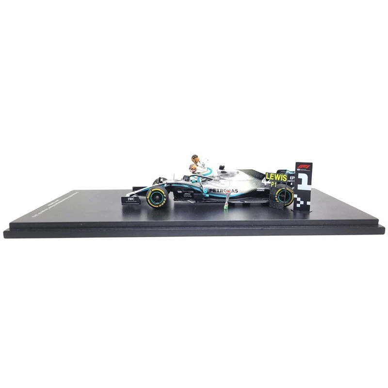 2019 Lewis Hamilton Mercedes-AMG F1 W10 GP cinese - 1/43 Spark Models - Immagine 3 di 4