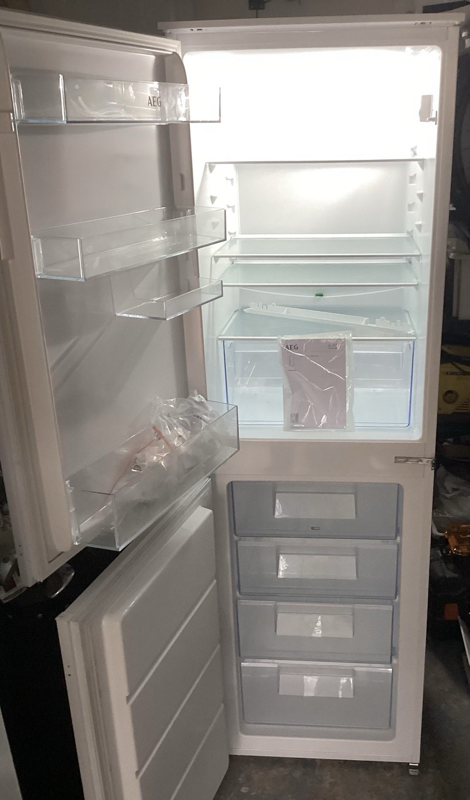 AEG OSC5S185ES 50/50 5000 Series 55cm 50/50 Built In 50/50 Fridge Freezer White