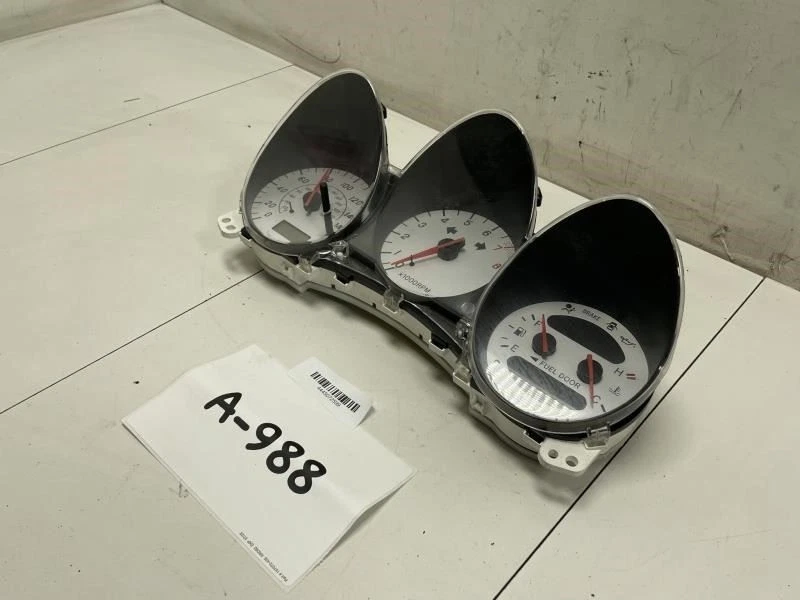  2001 TOYOTA  MR2 SPYDER  INSTRUMENT CLUSTER GAUGE SPEEDOMETER OEM+ - Image 4 of 4