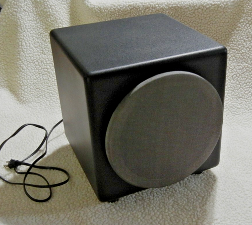 ORB Super Eight 300 Watt Home Powered Subwoofer getestet Top!