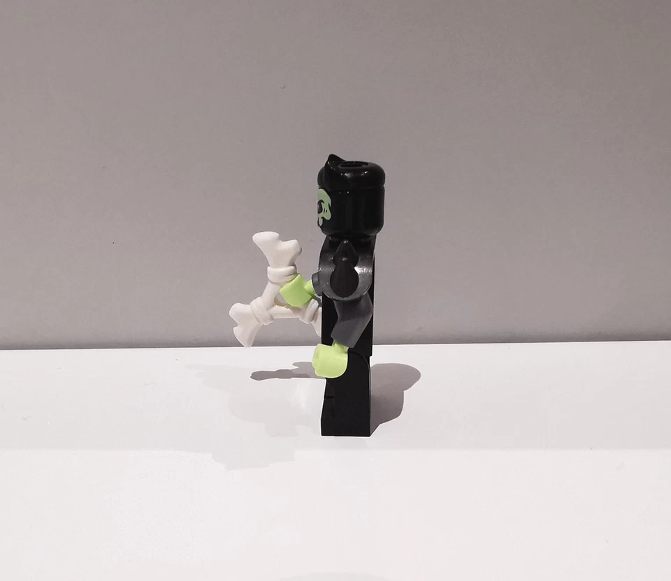 Minifigura LEGO Bone Warrior njo791. Ninjago. CMF. Foto 2 de 3
