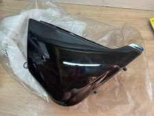 CARENAGE PLASTIQUE Suzuki 400 GN Cache latéral droit 47111-37300