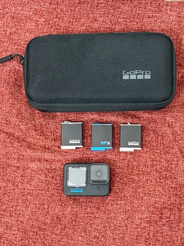 GoPro Hero 10 Black – Muy poco uso + 3 baterías + accesorios extra - Imagen 2 de 4