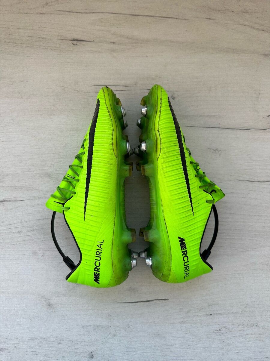 Nike Mercurial Vapor 11 SG ACC Green Football Soccer Cleats Nike Mercurial Vapor 11 SG ACC Green Football Soccer Cleats