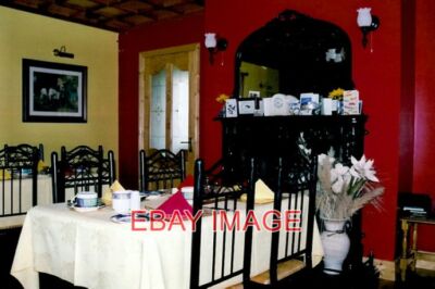 PHOTO  ARDARA - COLOURFUL GORT NA MONA B&B DINING ROOM  2005