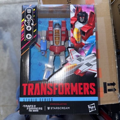HASBRO TRANSFORMERS STUDIO SERIES VOYAGER MTMTE COLLECTION STARSCREAM IN HAND