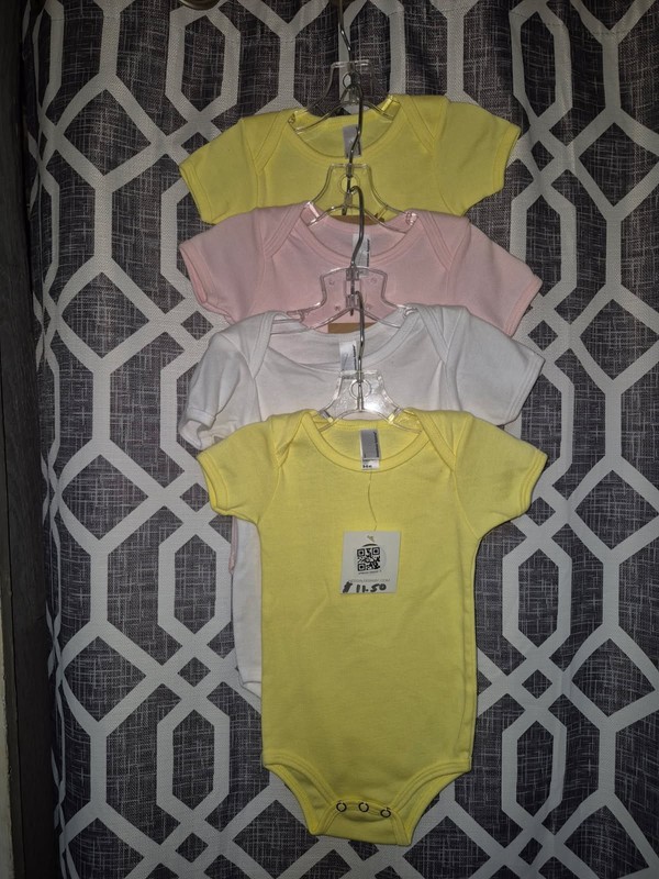Mixed LOT OF 4 One-Piece Infant 3 To 6 Month Onsies NEW DR20