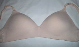 VICTORIA'S SECRET PINK Wear Everywhere Wireless Push-Up  Bra  size 36 D