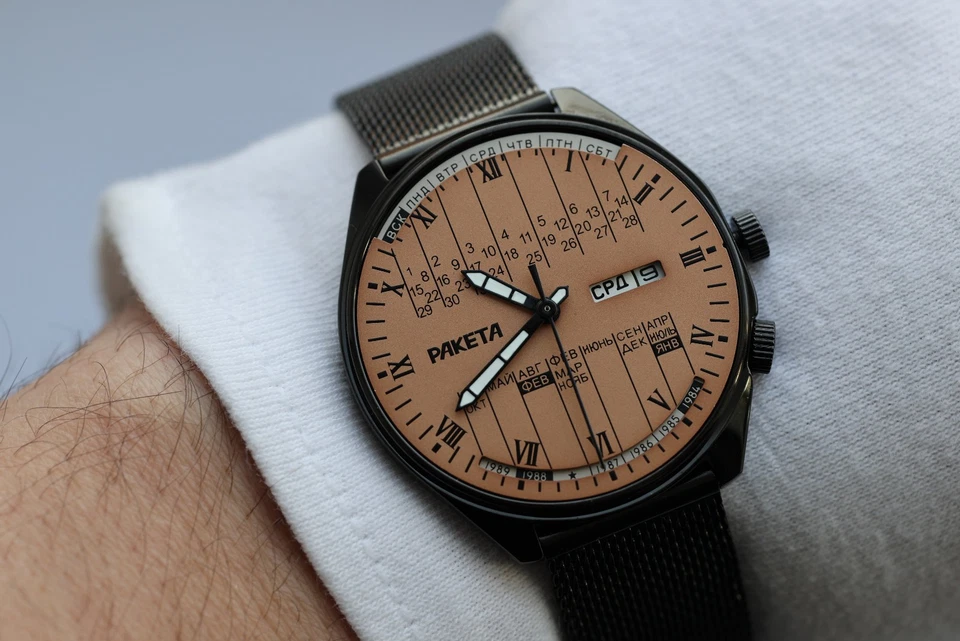 Reloj Raketa Collage Calendario Perpetuo / Estilo Soviético Mecánico cal. 2628.H Foto 3 de 4