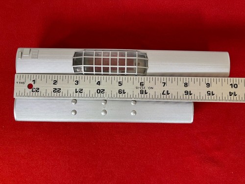 2 HO Athearn Amtrak Passenger Cars - REA US Mail RPO 9988 & Vista Dome 9355 - Picture 24 of 24