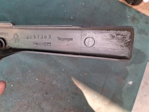 4793 Triumph Speed Triple 955i 675 Rear Drive Chain Guard Cover Panel 2057363 - Picture 13 of 17