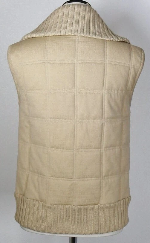 Gilet trapuntato CHANEL 01A Coco con zip e marchio CC