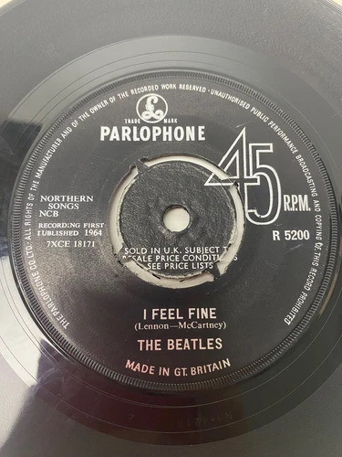 The Beatles I Feel Fine/She's A Woman 7" Vinyl UK 1st Press Single Record R5200