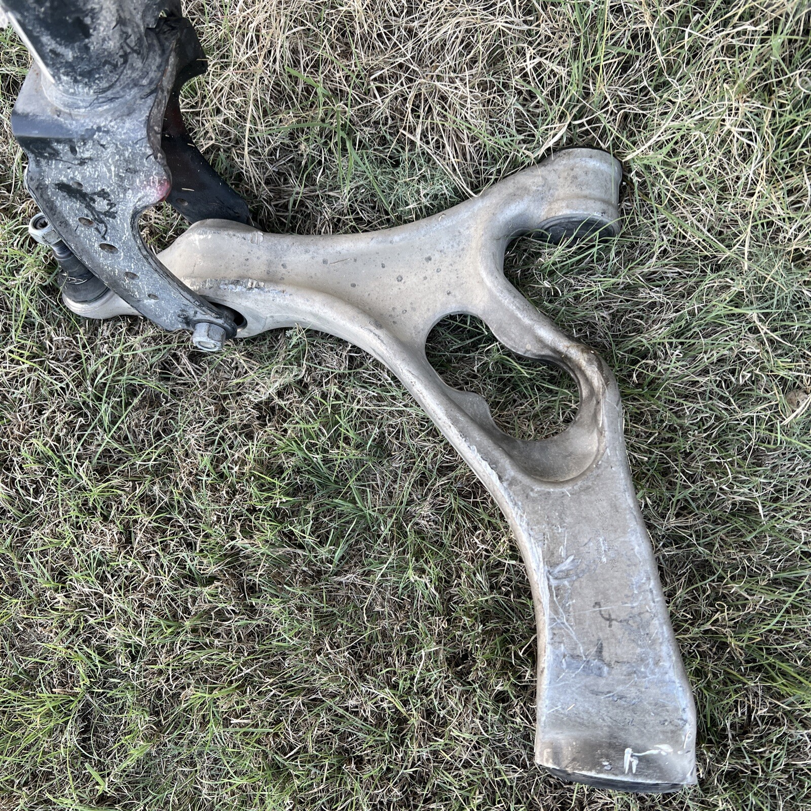 20112015 Audi Q7 Front Suspension Knee Assembly Passenger Side OEM