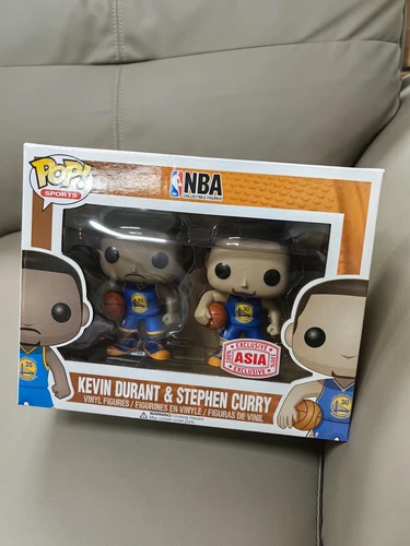 funko pop NBA KEVIN DURANT& STEPHEN CURRY exclusive toy