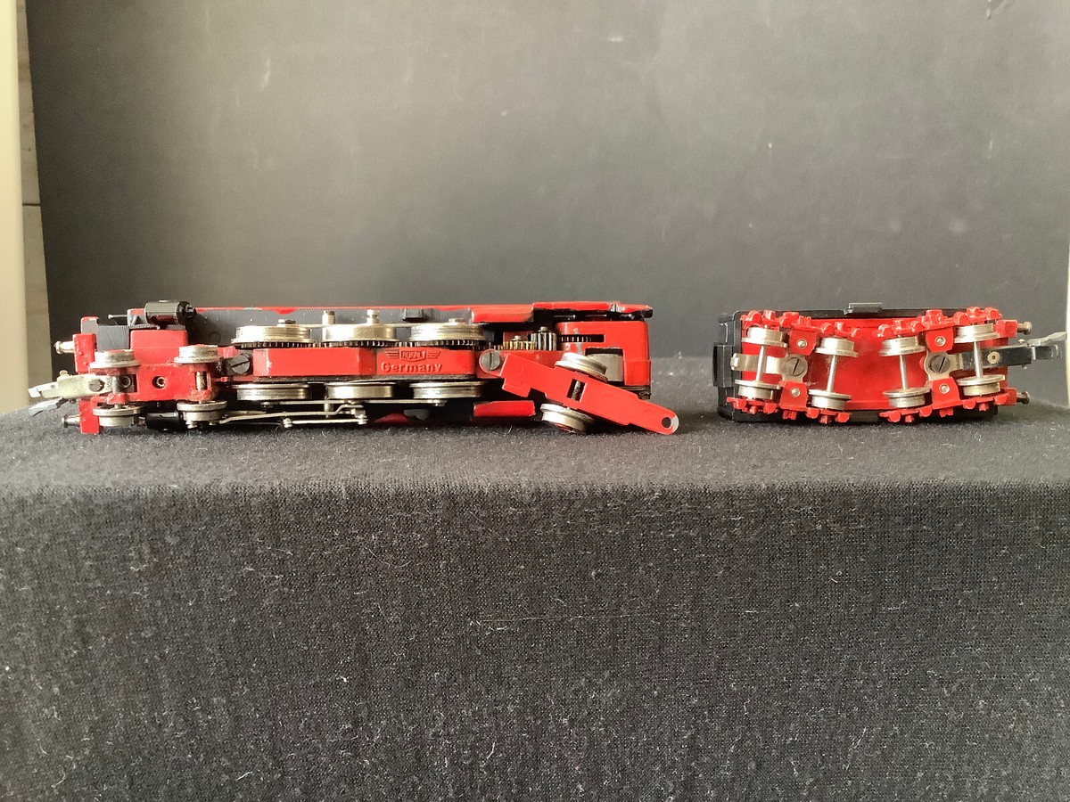 Fleischmann H0 - 4170 - Locomotive à vapeur avec tender (1) - Fr. 01 220 - DB