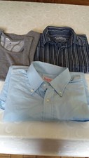 HOMME.LOT 2 CHEMISES  MANCHES  LONGUES+ 1 TEE SHIRT .TAILLE M .TRES PETIT PRIX