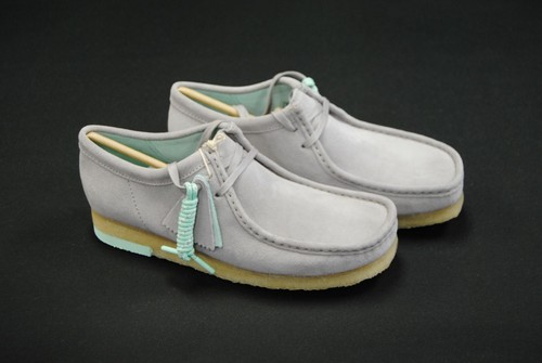 mint green clarks wallabees
