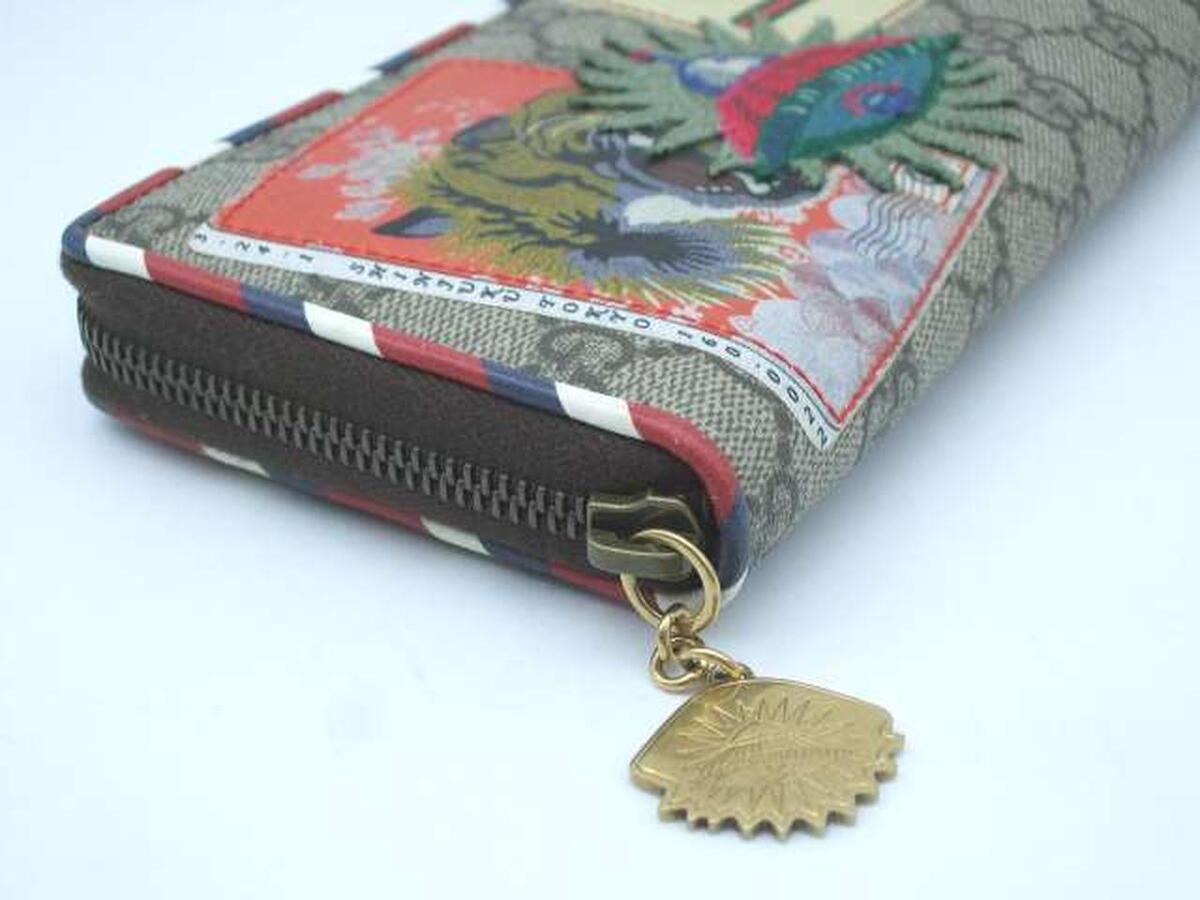 GUCCI GG Supreme Courier Long Wallet with Tiger and UFO
