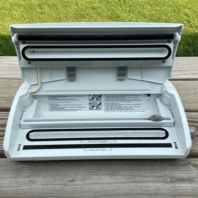 FoodSaver V2440 Vacuum Sealer Machine Sealing System for sale online eBay