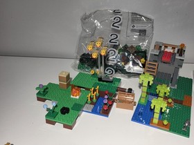 Lego Minecraft Lot - contains set #21158, 21164, 21165 and more - READ