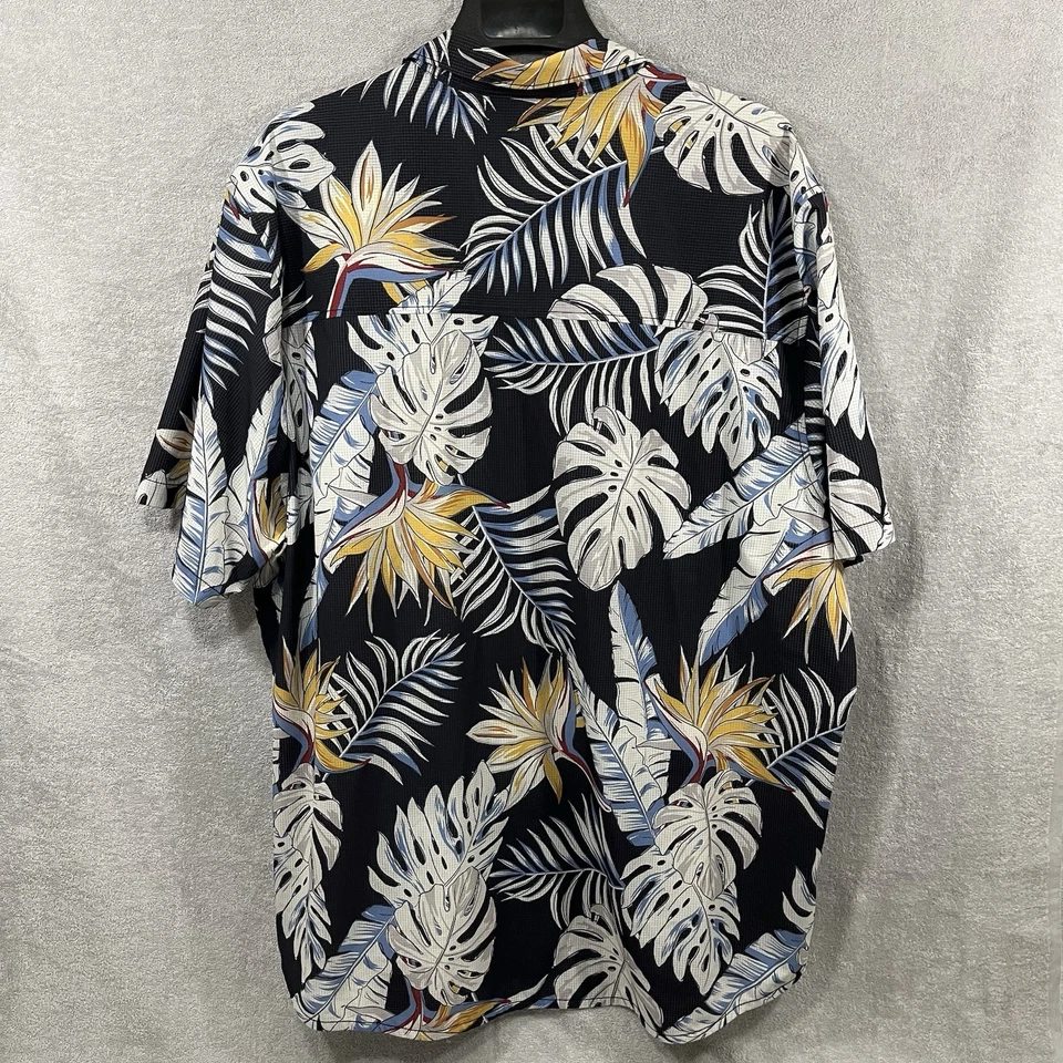 Tommy Bahama Men's Size 2XLT Tall Tropical Leaf Print Poly Blend Hawaiian Shirt - Image 4 of 4