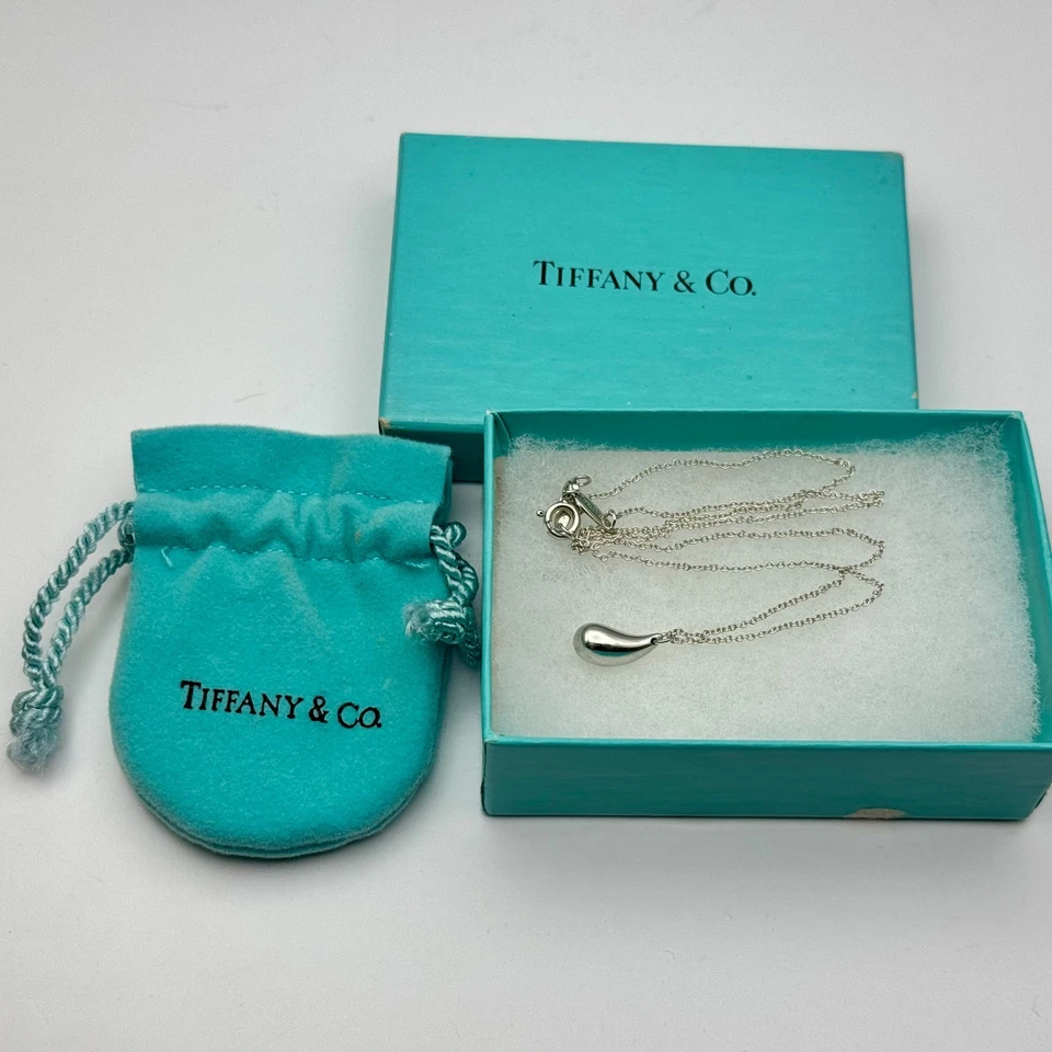 Collana con ciondolo a goccia TIFFANY & Co. Elsa Peretti in argento 925 16"... - Immagine 3 di 4