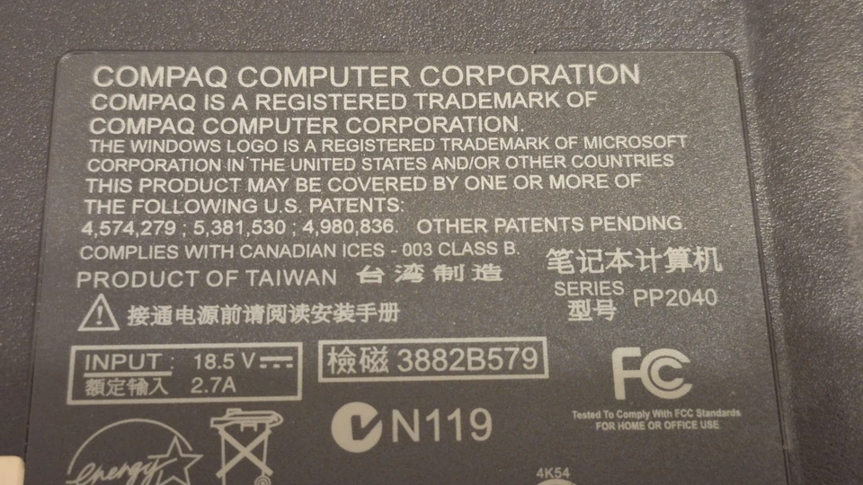 Vintage Compaq Armada M700 Laptop for Parts or Repair Pentium III Windows 98 Era - Image 4 of 4