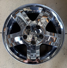 Dodge Durango 2004-2007 17 x 8 OEM Chrome Clad Wheel Rim 2212A W6838