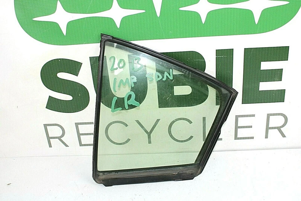 Subaru Impreza 2012-16 conductores puerta trasera vidrio partición sello OEM 62012FJ310 Foto 2 de 3