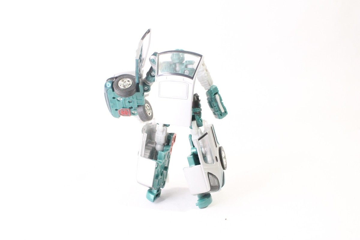 Transformers: Robots in Disguise Deluxe Wave 1 - X-Brawn