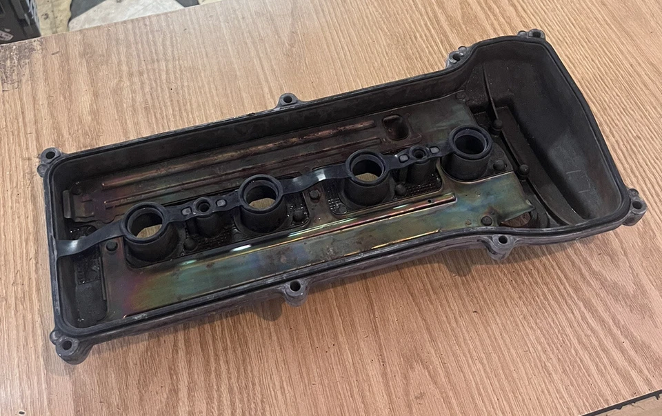 Cubierta de válvula Scion tC 2005 2006 2007 2008 2009 2010 2AZFE 2AZ Toyota Camry OEM Foto 4 de 4