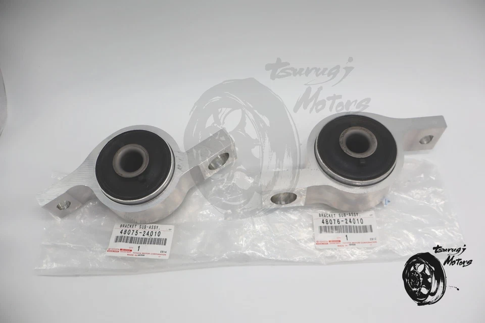 BUJE BRAZO CONTROL INFERIOR GENUINO TOYOTA LEXUS 48075-24010 Y 48076-24010 RC F/GS Foto 3 de 4