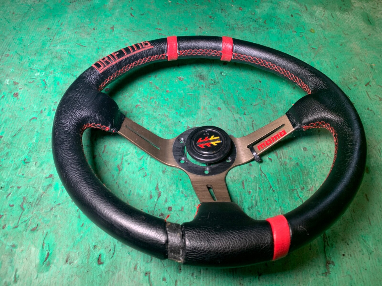 Momo Drifting Steering Wheel Hub Rx7 CBC Mustang Dsm Silvia R22 Supra
