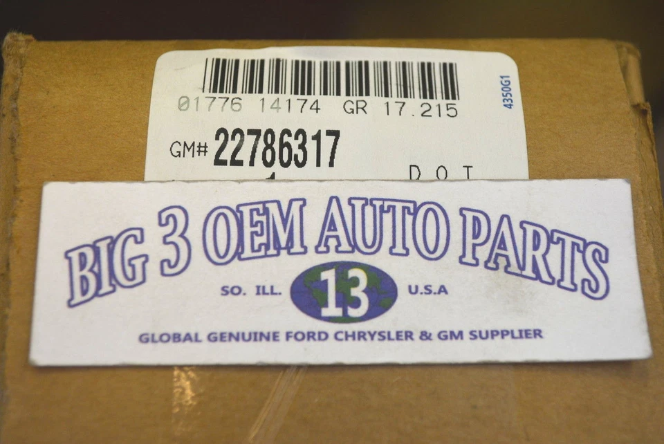 2009-2015 GMC Acadia Liftgate центр хром аппликация с эмблемой новый OE 22786317 - Изображение 3 из 3