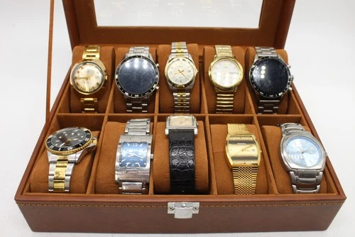 F x 10 Vintage Quartz Gents Wrist Watches In Showcase, Timex Etc, Not Tested