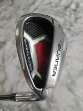 SUPERB TAYLORMADE BURNER SUPERLAUNCH SAND IRON, RIGHT HANDED, REGULAR GRAPHITE