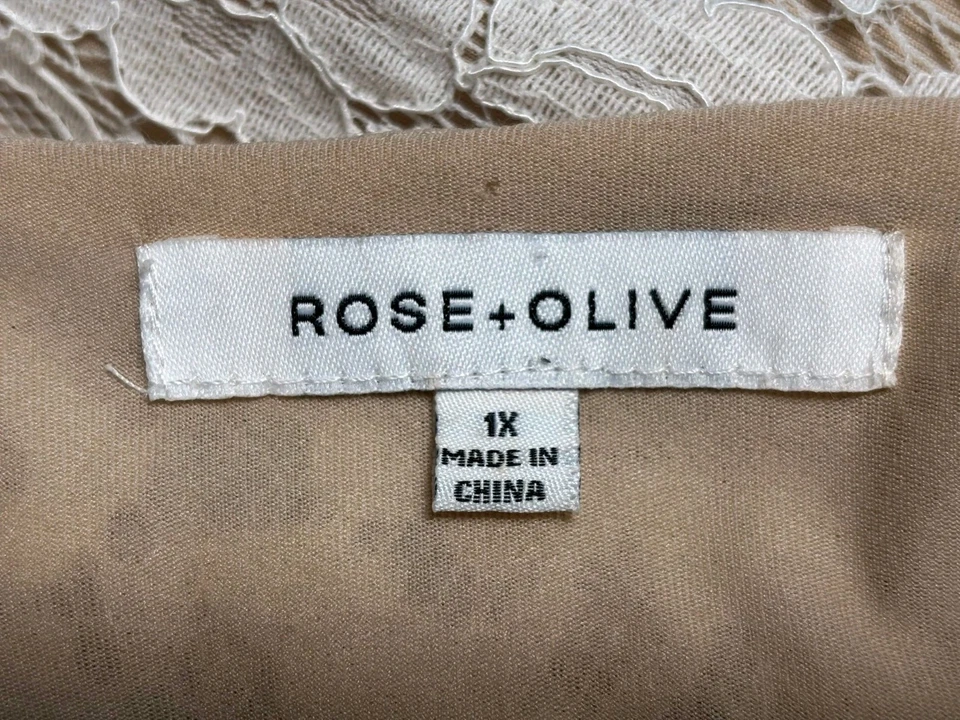 Rose & Olive Blouse Womens Size 1X Cream Lace Flared Lined Scalloped Raw Hem - Image 3 of 4