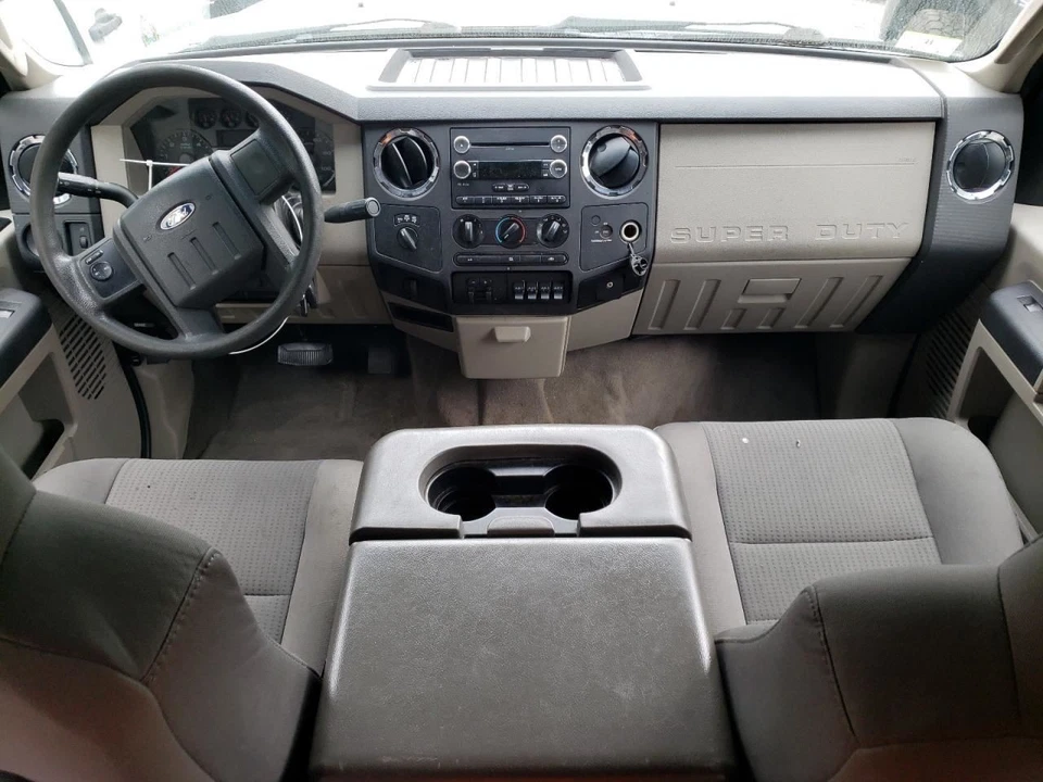 F250SD    2010 Glove Box 968063 - Изображение 2 из 4