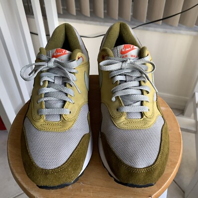 air max 1 green curry