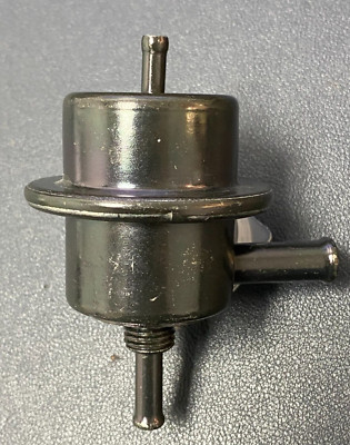 PR2 Standard Motor Products NEW Fuel Injection Pressure Regulator Made in USA