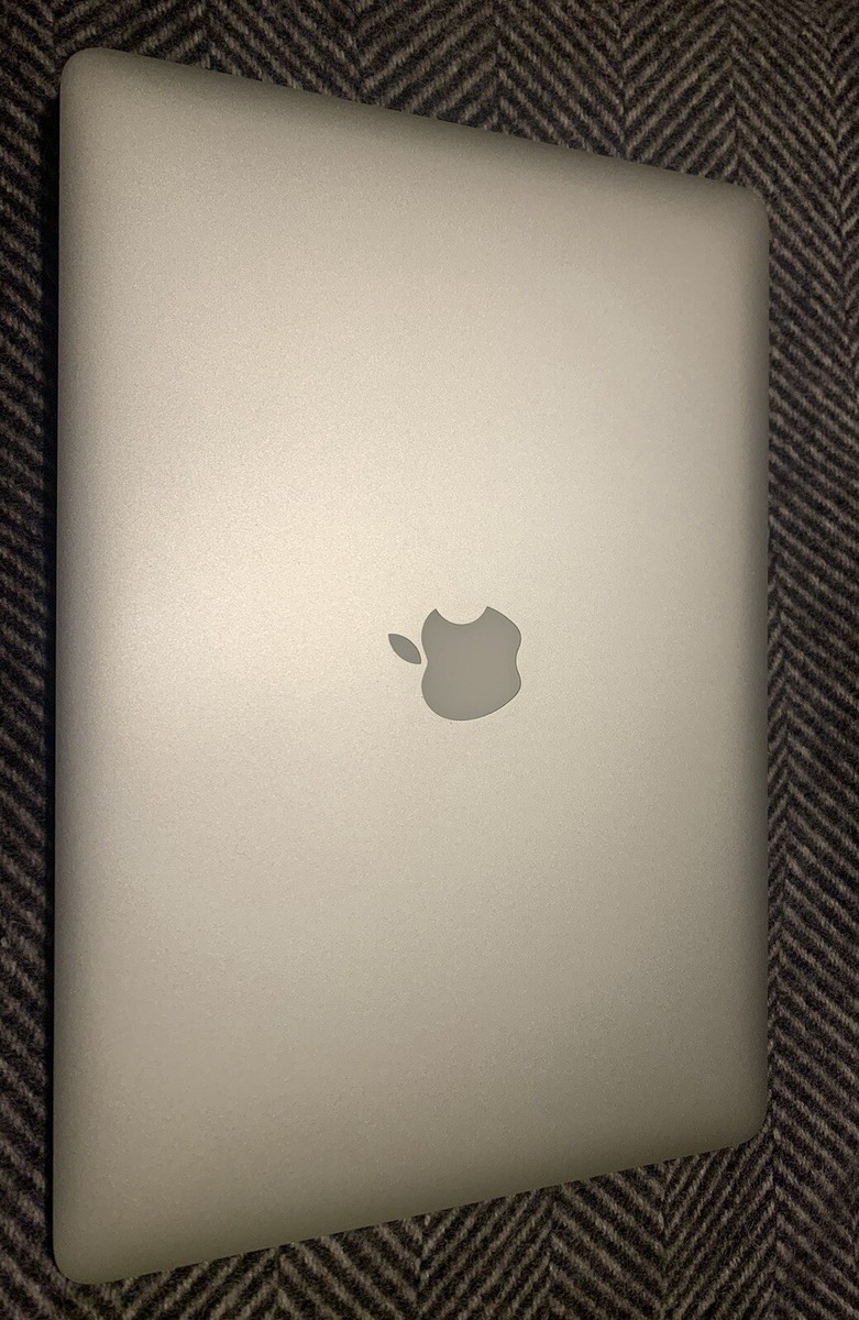 Macbook Pro A1398 Retina Screen 15 Inch Silver 16GB 256GB Intel